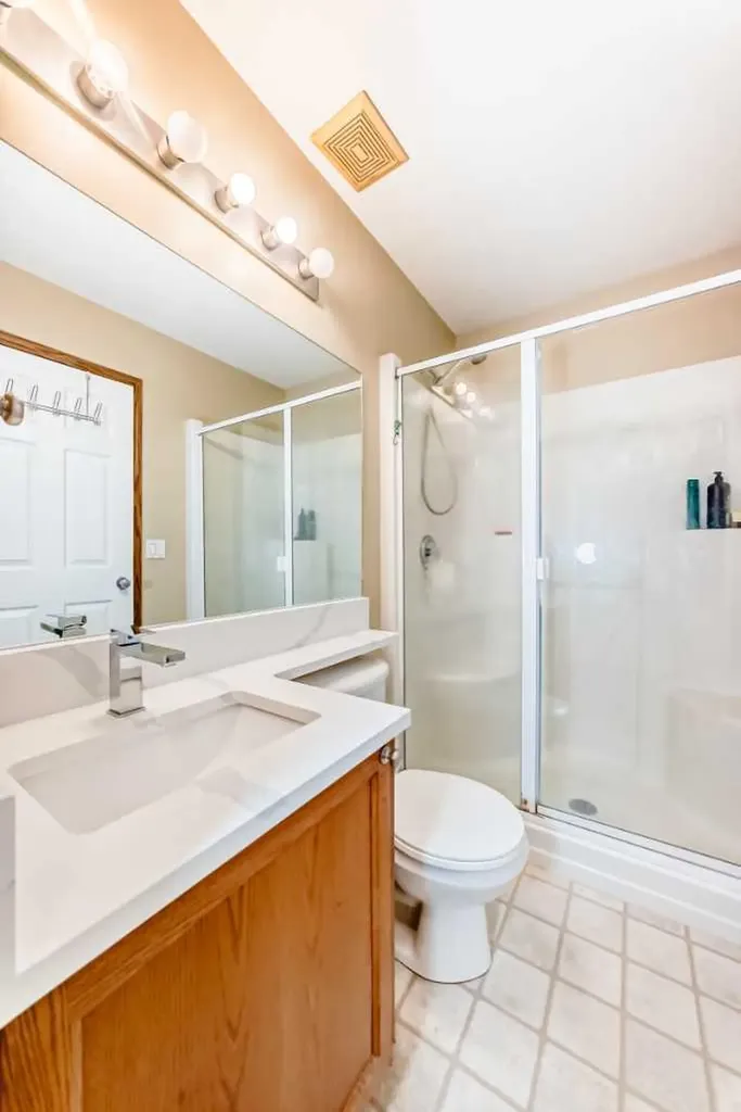 30 Covehaven View NE Calgary AB T3R 1S6