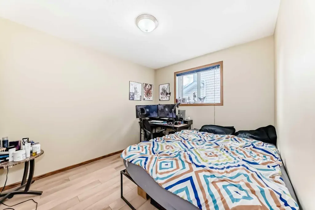 30 Covehaven View NE Calgary AB T3R 1S6