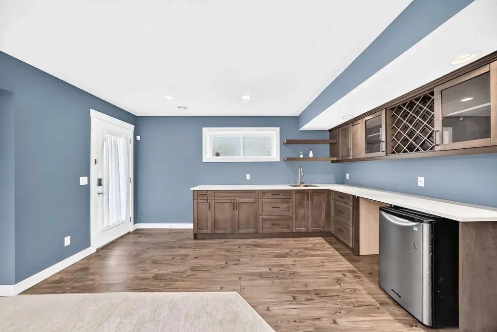 84 Evansview Manor NW Calgary AB T3P 0J7