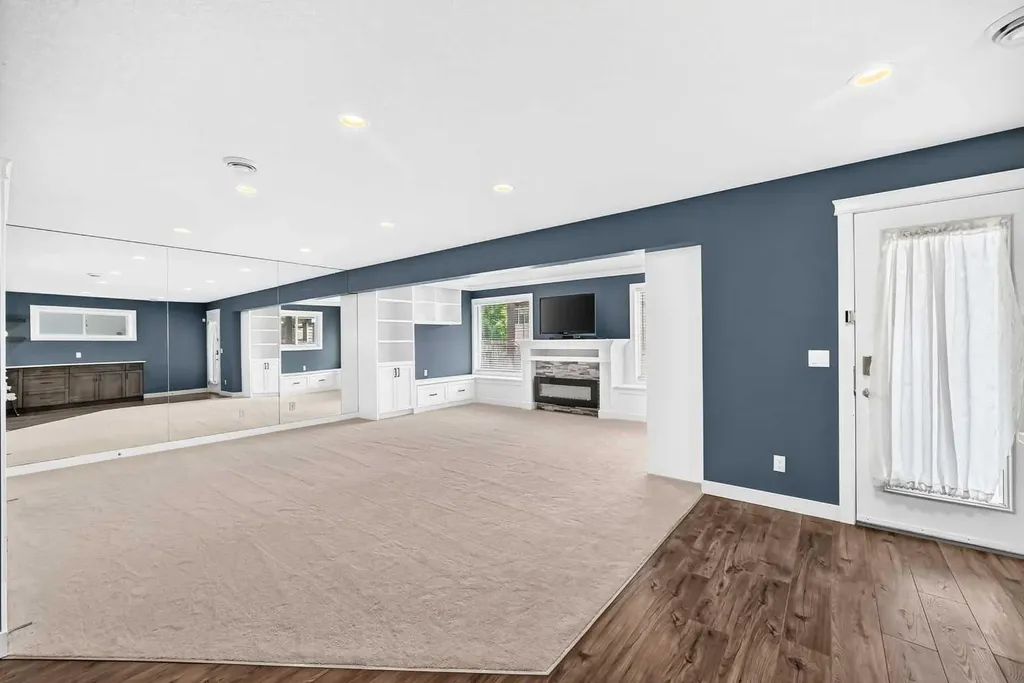84 Evansview Manor NW Calgary AB T3P 0J7
