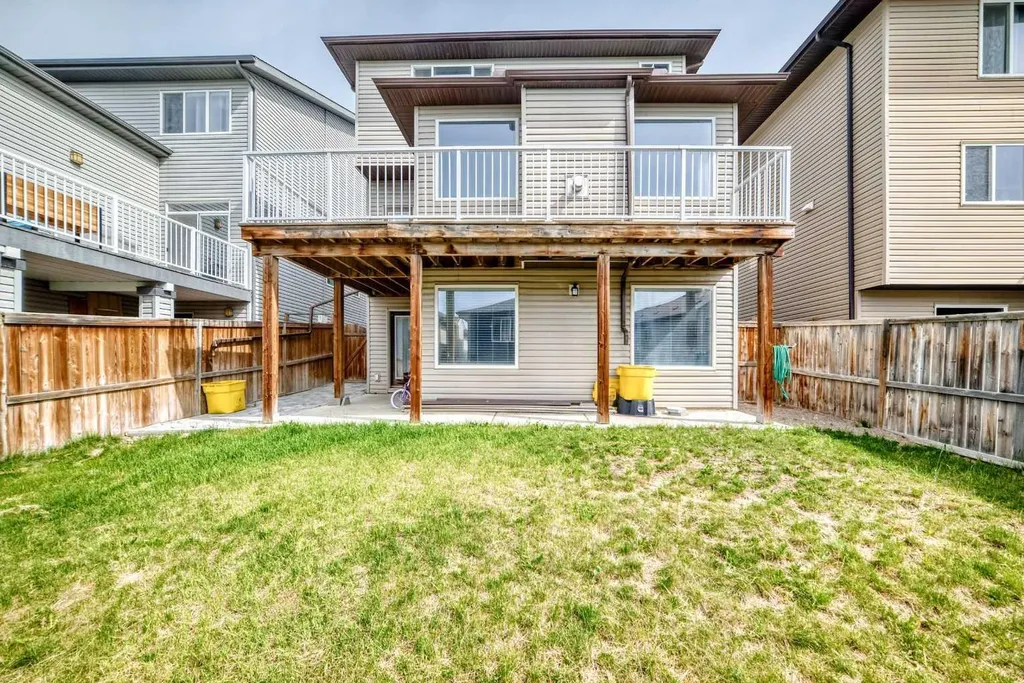84 Evansview Manor NW Calgary AB T3P 0J7