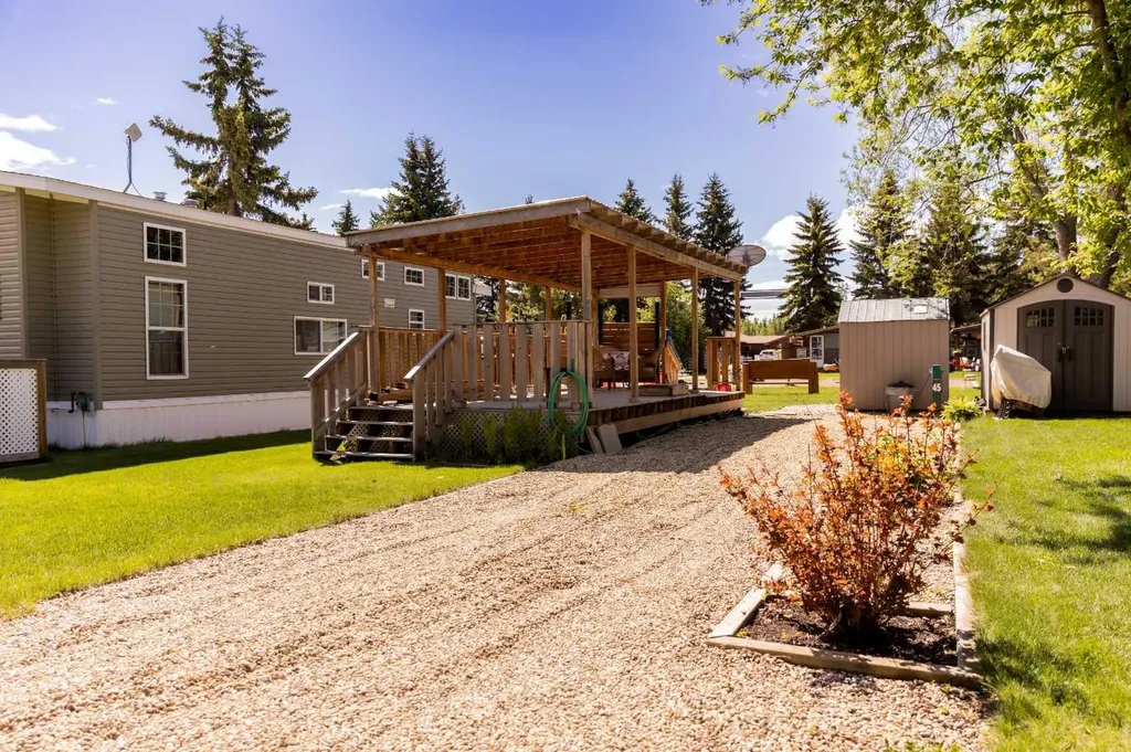 12036 Twp Road 422 Rural Ponoka County AB T0C 2J0