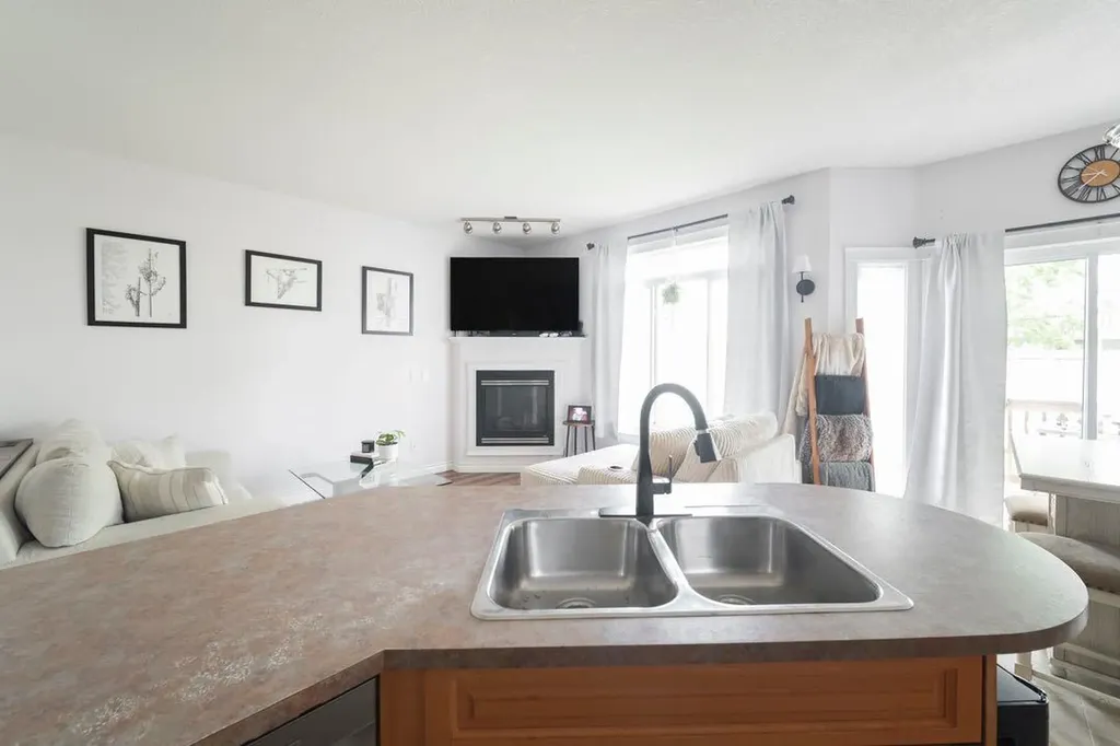 411 Williams Drive Fort Mcmurray AB T9H 5R8