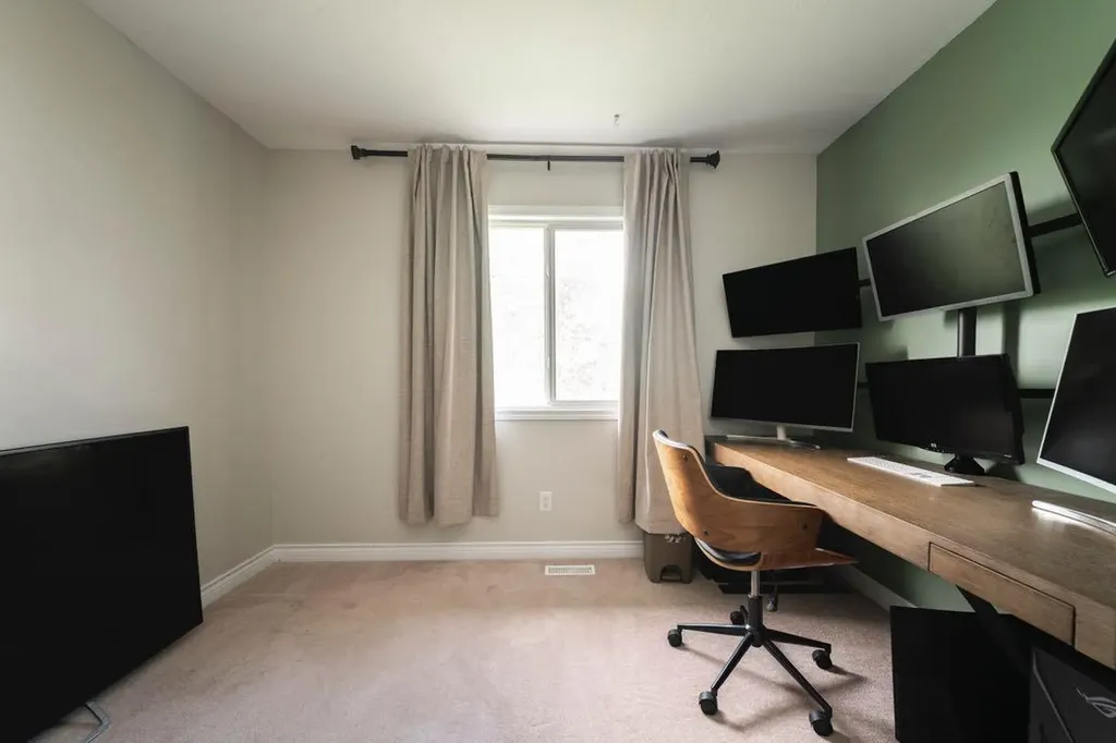411 Williams Drive Fort Mcmurray AB T9H 5R8