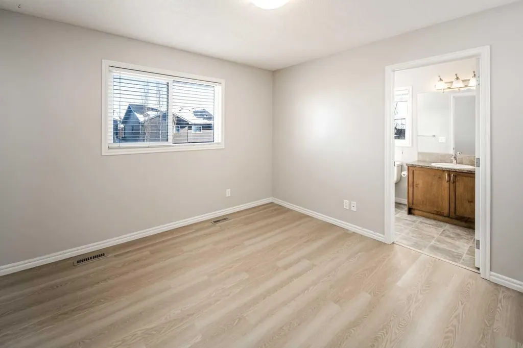 88 Legacy Mews SE Calgary AB T2X 0Y5