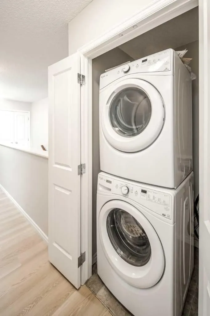 88 Legacy Mews SE Calgary AB T2X 0Y5