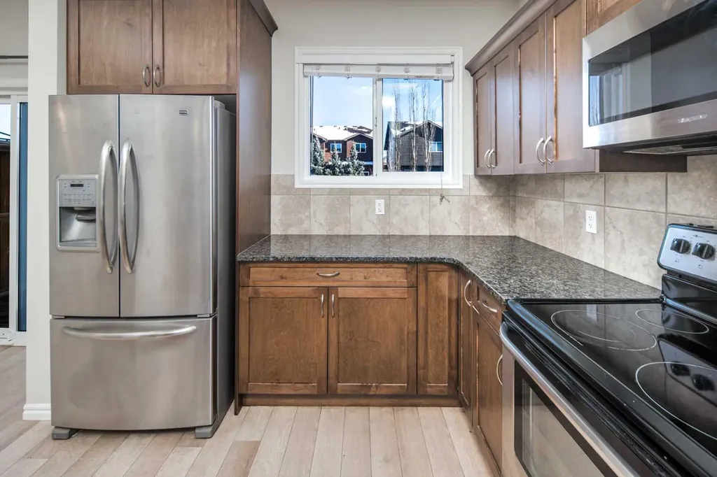 88 Legacy Mews SE Calgary AB T2X 0Y5