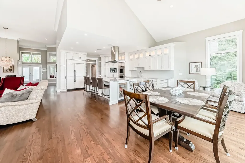 148 Scenic Ridge Crescent NW Calgary AB T3L 1V3