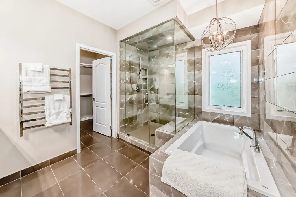 148 Scenic Ridge Crescent NW Calgary AB T3L 1V3