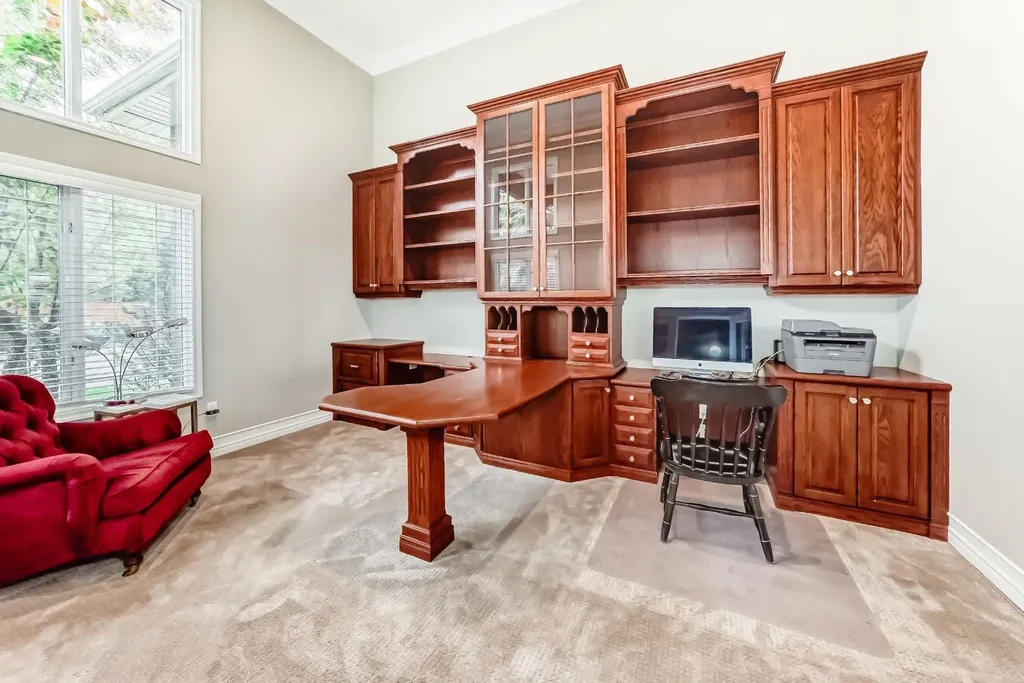 148 Scenic Ridge Crescent NW Calgary AB T3L 1V3