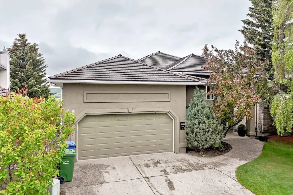 148 Scenic Ridge Crescent NW Calgary AB T3L 1V3