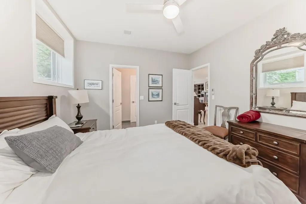 148 Scenic Ridge Crescent NW Calgary AB T3L 1V3