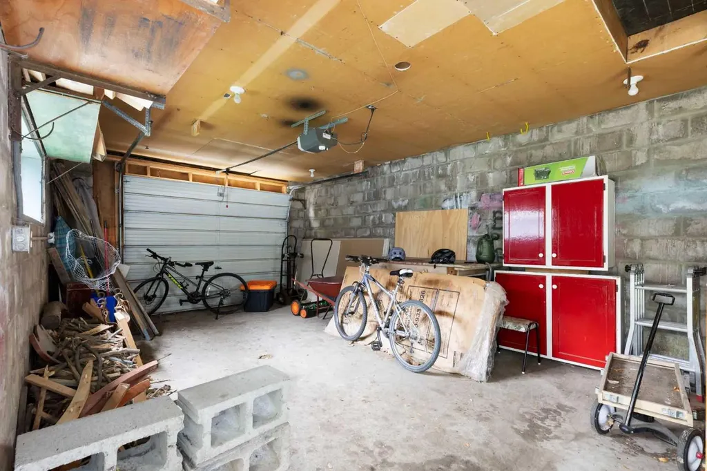 508 10 Avenue NE Calgary AB T2E 0X6