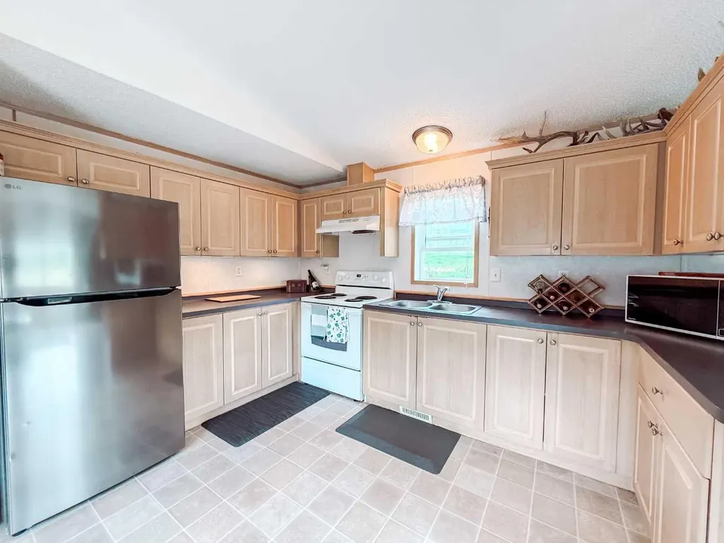 10504 794 Township Rural Saddle Hills County AB T0H 3G0