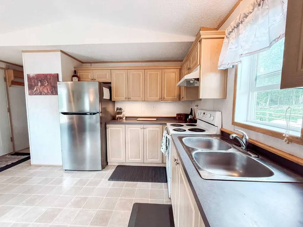 10504 794 Township Rural Saddle Hills County AB T0H 3G0
