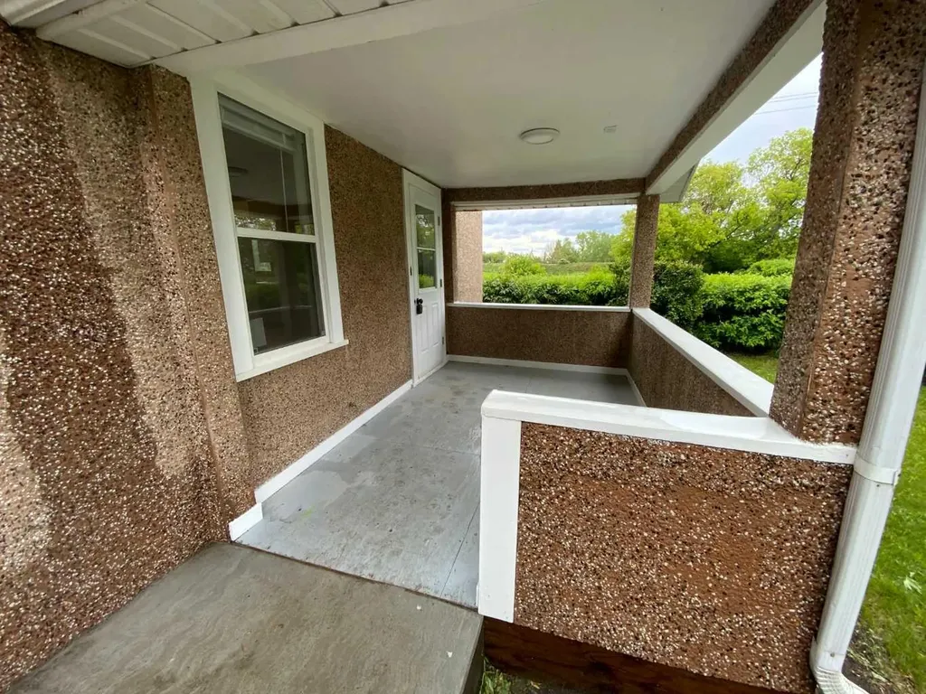 138 Trochu Avenue Trochu AB T0M 2C0