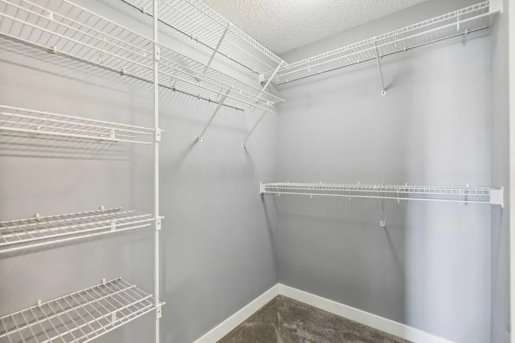 137 Prestwick Mews SE Calgary AB T2Z 3X6