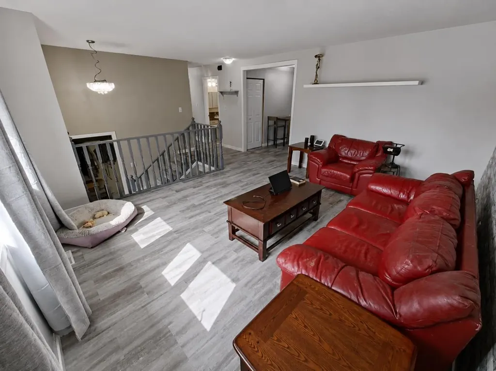121 Park Crescent Stavely AB T0L 1Z0