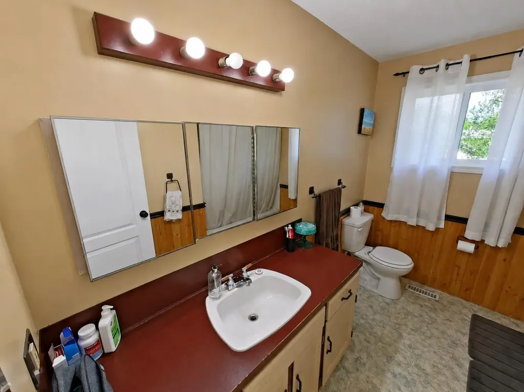 121 Park Crescent Stavely AB T0L 1Z0