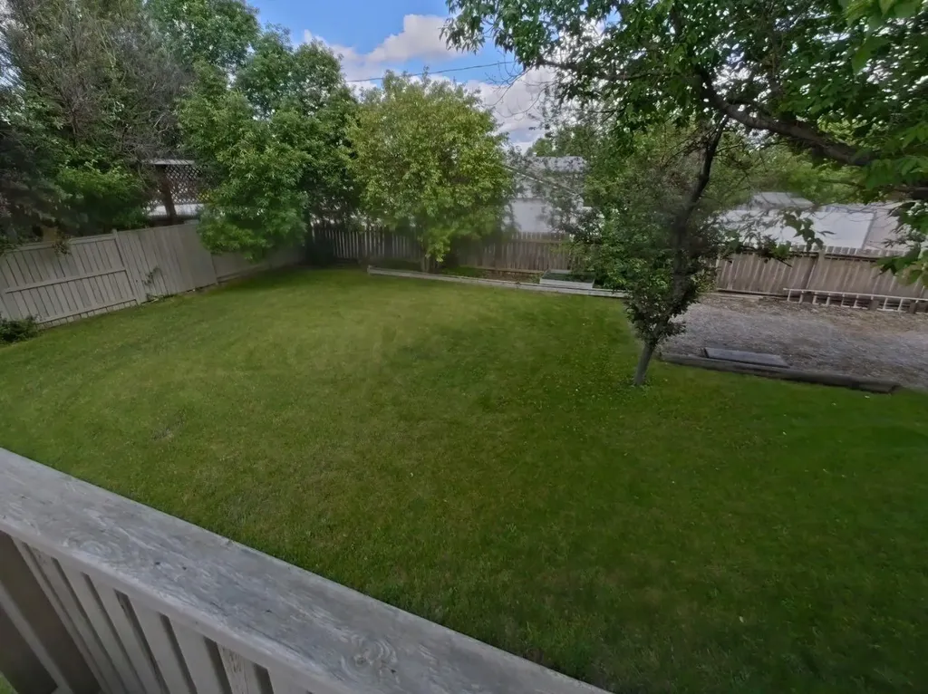 121 Park Crescent Stavely AB T0L 1Z0