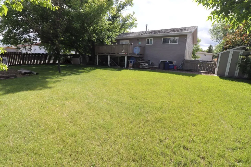 121 Park Crescent Stavely AB T0L 1Z0