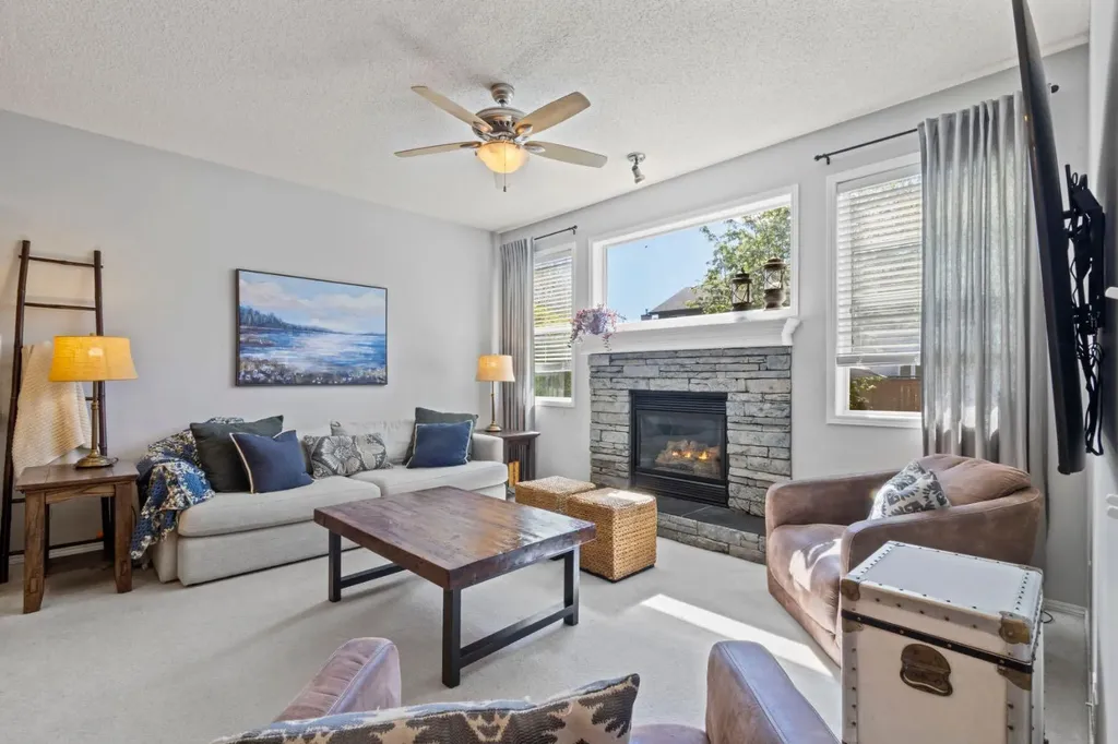 21 Chapalina Park Crescent SE Calgary AB T2X 3S1