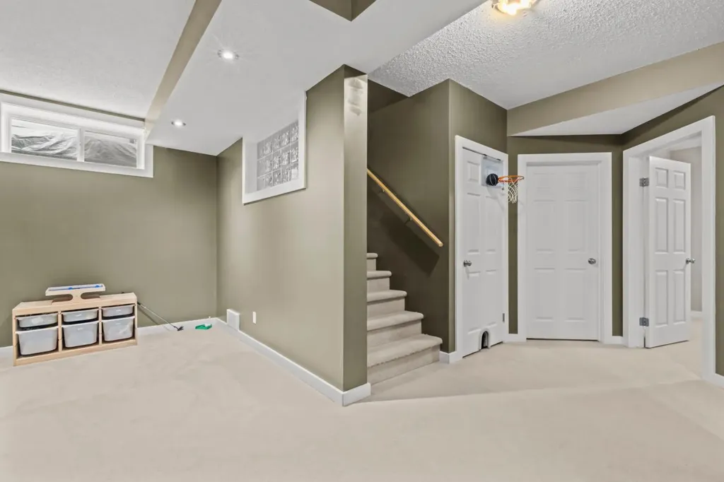 21 Chapalina Park Crescent SE Calgary AB T2X 3S1