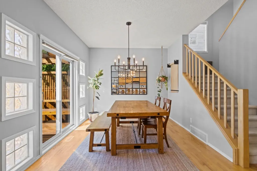21 Chapalina Park Crescent SE Calgary AB T2X 3S1