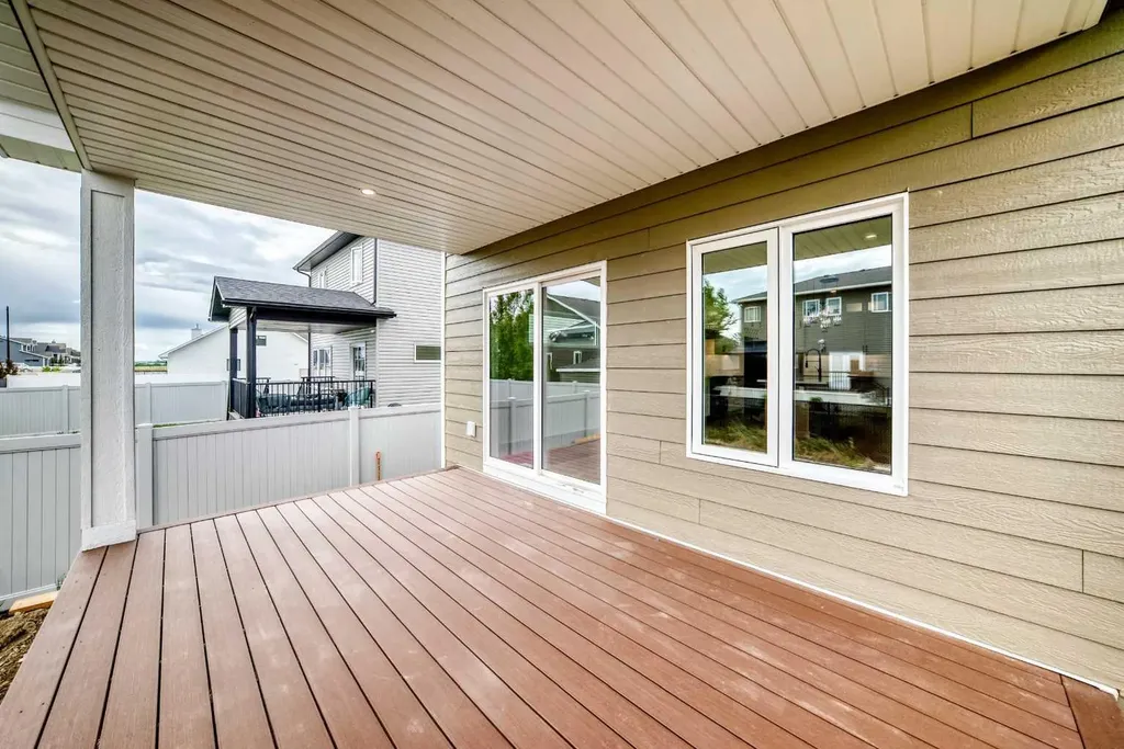 31 Williams Avenue Olds AB T4H 0B6