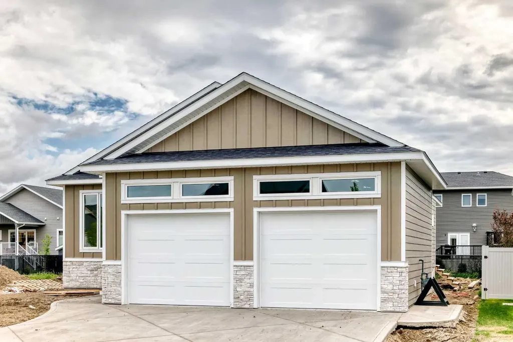 31 Williams Avenue Olds AB T4H 0B6