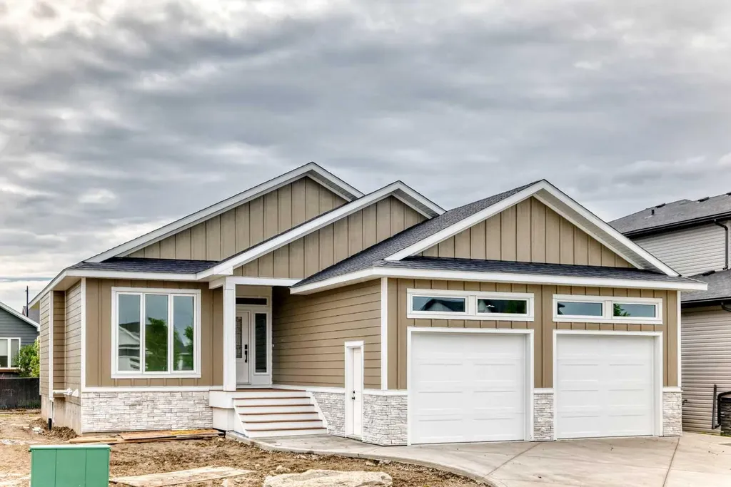31 Williams Avenue Olds AB T4H 0B6