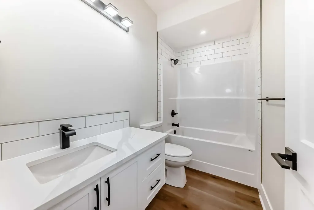 31 Williams Avenue Olds AB T4H 0B6