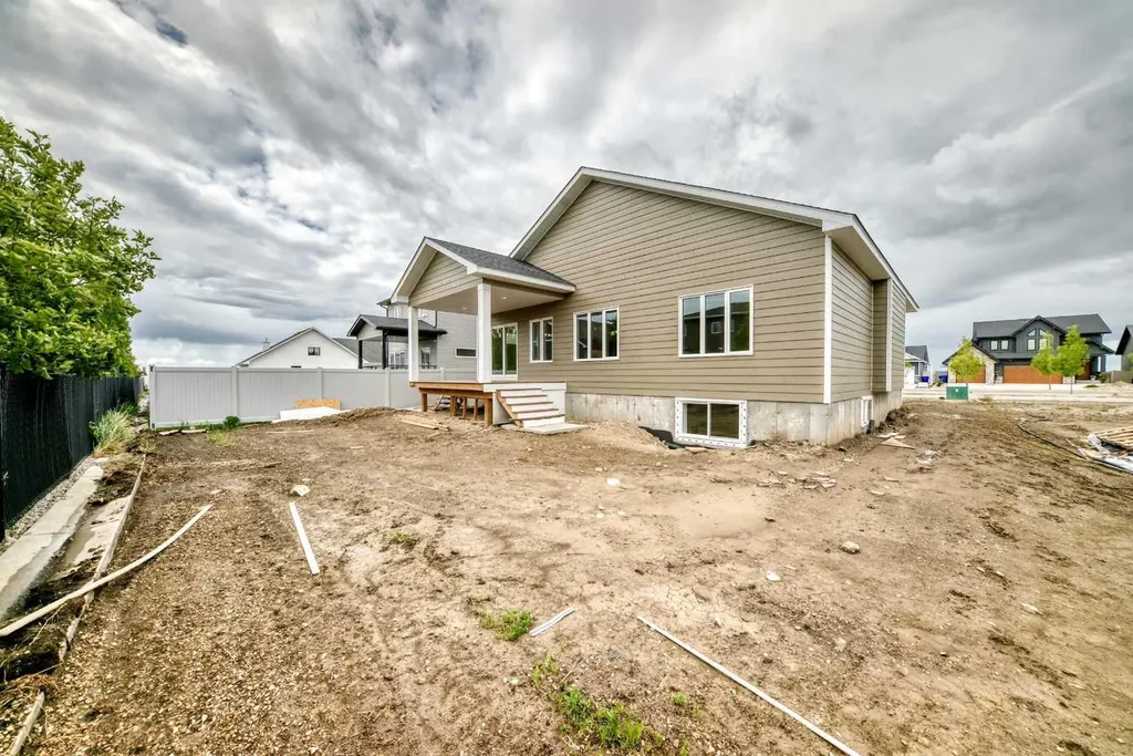 31 Williams Avenue Olds AB T4H 0B6