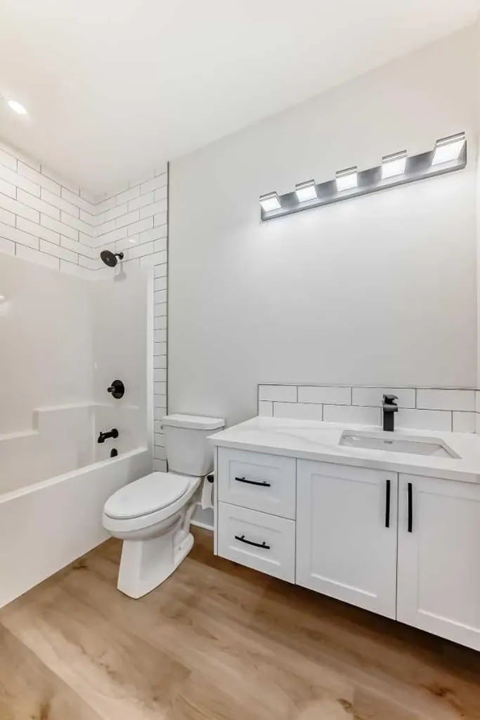 31 Williams Avenue Olds AB T4H 0B6