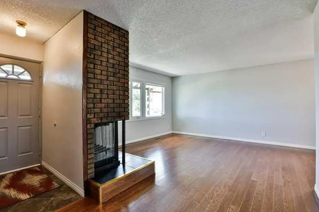 414 12 Avenue N Lethbridge AB T1H 1P3