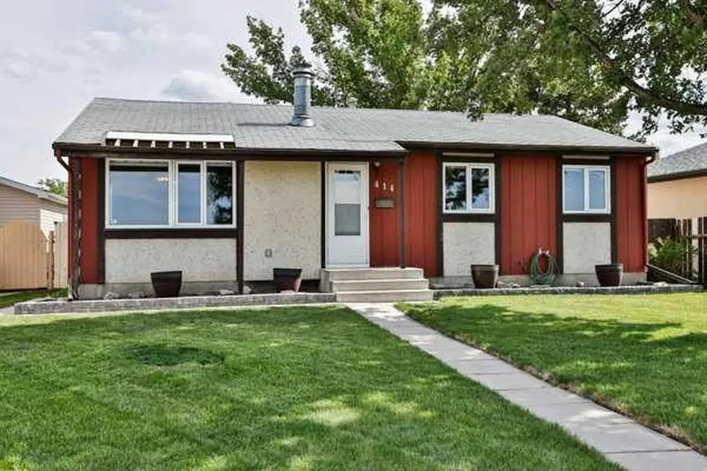 414 12 Avenue N Lethbridge AB T1H 1P3