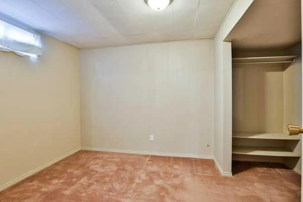 414 12 Avenue N Lethbridge AB T1H 1P3