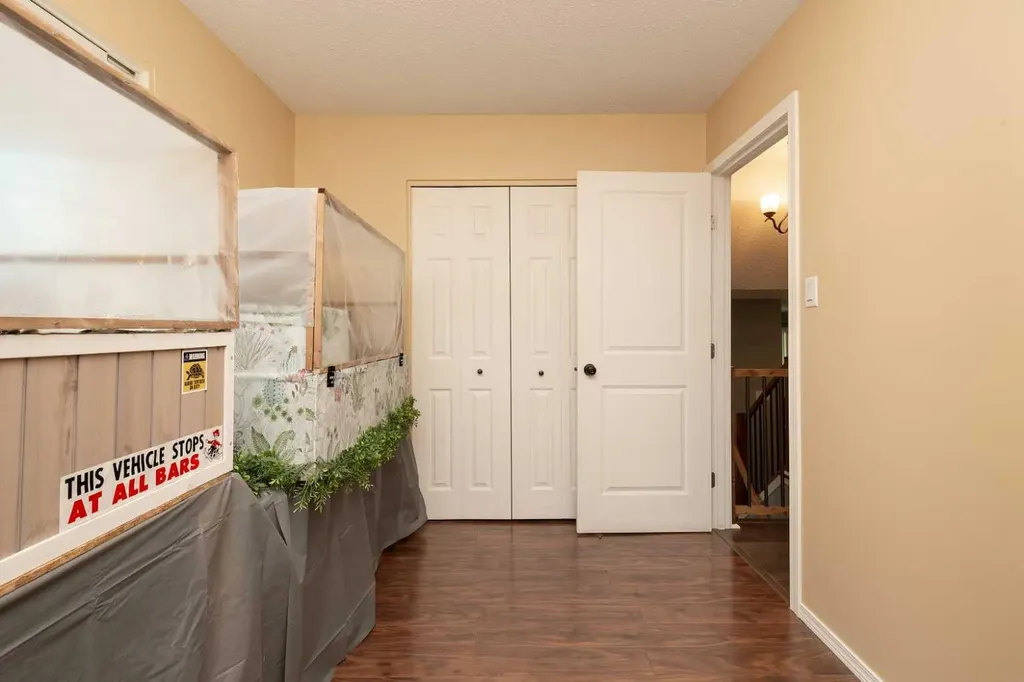57 Honeysuckle Road N Lethbridge AB T1H 4J7
