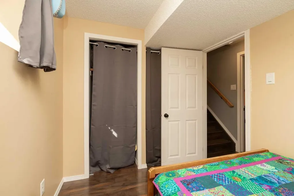 57 Honeysuckle Road N Lethbridge AB T1H 4J7