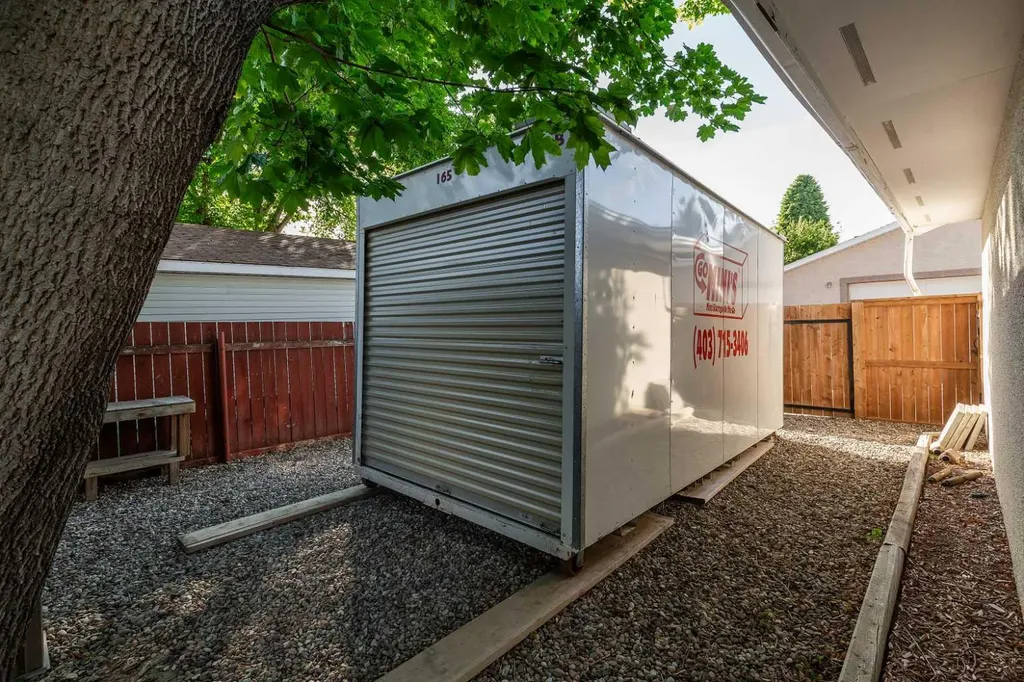57 Honeysuckle Road N Lethbridge AB T1H 4J7