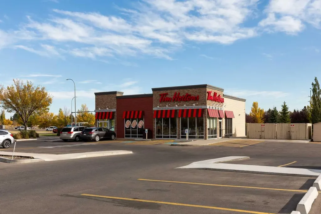57 Honeysuckle Road N Lethbridge AB T1H 4J7