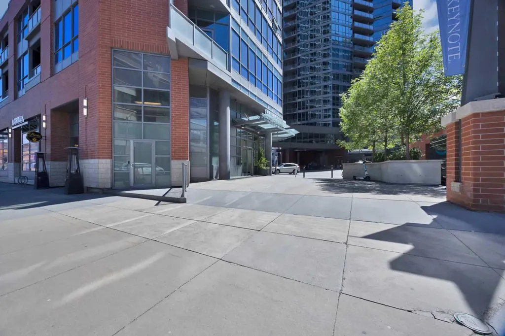 225 11 Avenue SE Calgary AB T2G 0G3