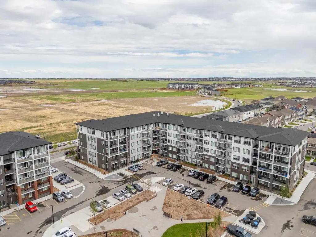 395 Skyview Parkway NE Calgary AB T3N 1Z4