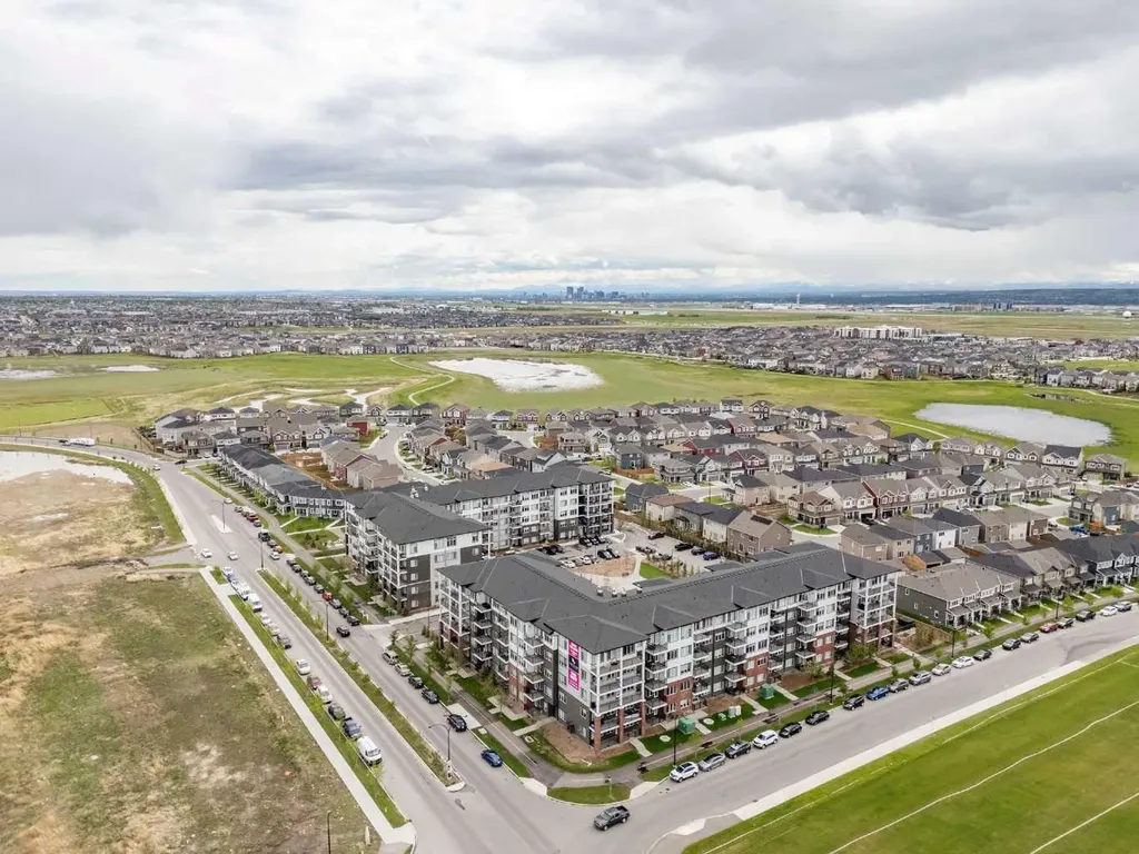 395 Skyview Parkway NE Calgary AB T3N 1Z4