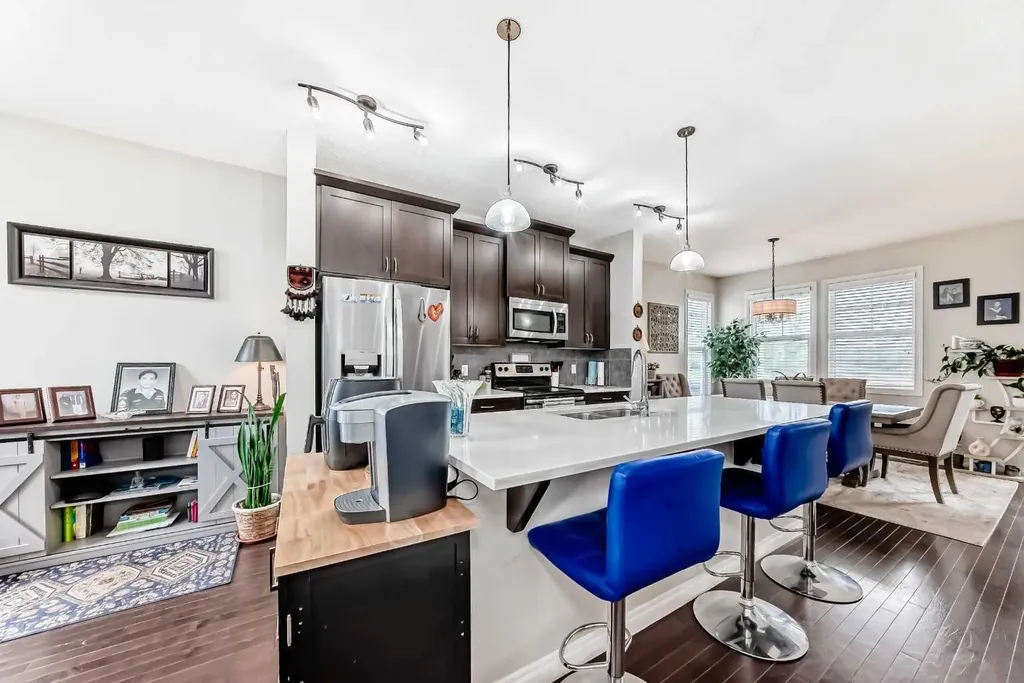 136 Redstone Avenue NE Calgary AB T3N 0J6