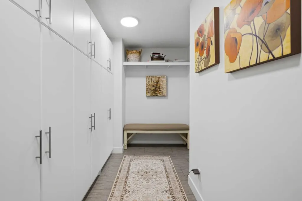 361 Discovery Ridge Way SW Calgary AB T3H 5S8