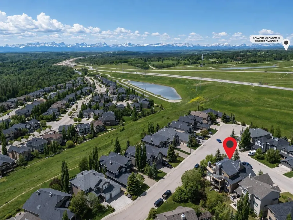 361 Discovery Ridge Way SW Calgary AB T3H 5S8