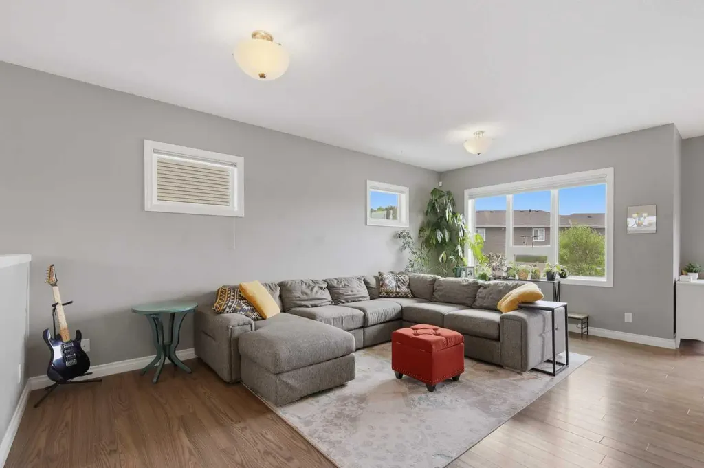 95 Thompson Crescent Red Deer AB T4P 0S1