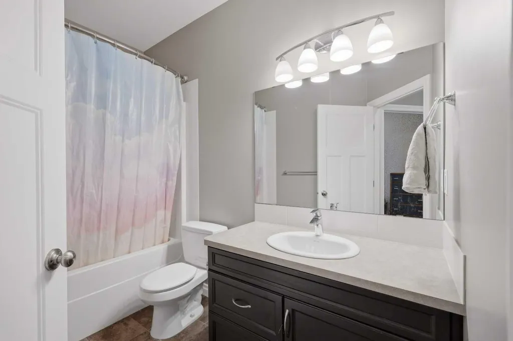 95 Thompson Crescent Red Deer AB T4P 0S1