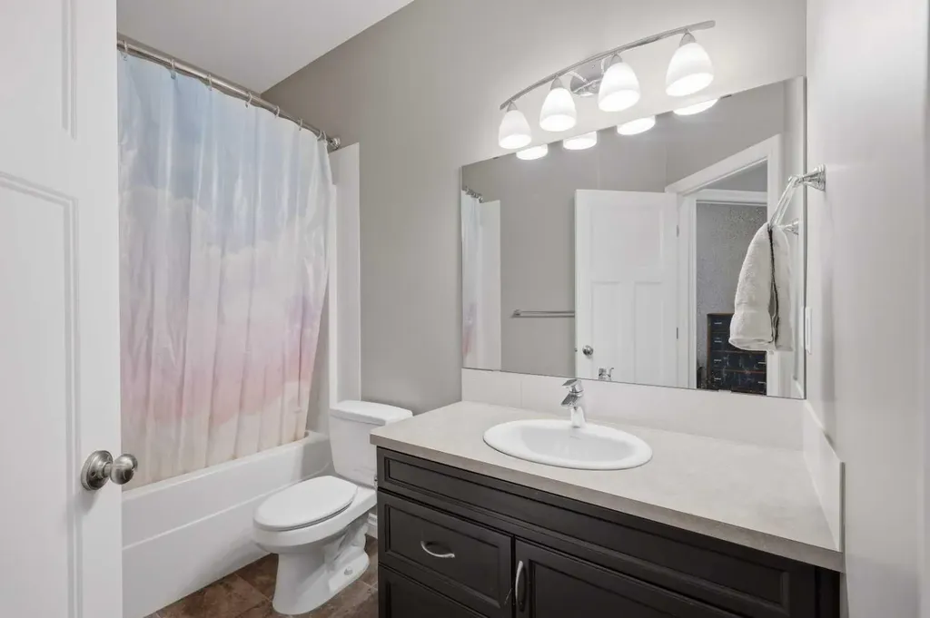 95 Thompson Crescent Red Deer AB T4P 0S1